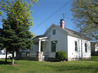 Foreclosed Home - 604 E 2ND ST, 49065