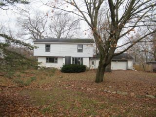 Foreclosed Home - 26370 S SHORE DR, 49072