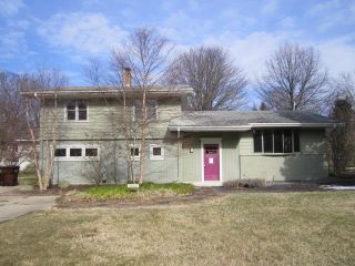 Foreclosed Home - 76212 EVERGREEN BLUFF DR, 49090
