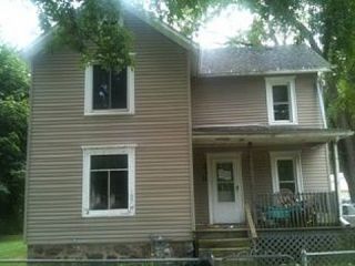 Foreclosed Home - 219 4TH AVE, 49093