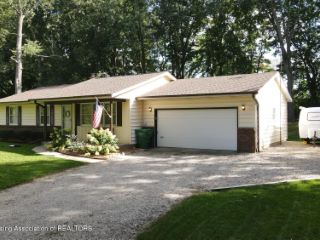 Foreclosed Home - 12331 HILLSIDE DR, 49093