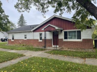 Foreclosed Home - 107 ARCTIC ST, 49107