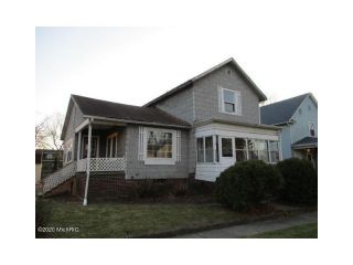 Foreclosed Home - 1114 Cedar St, 49120