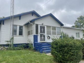 Foreclosed Home - 908 LAKE ST, 49120
