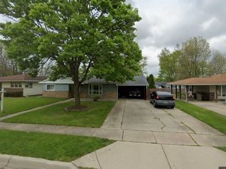 Foreclosed Home - 837 CROSWELL ST, 49221