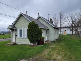 Foreclosed Home - 1301 LOWE AVE, 49221