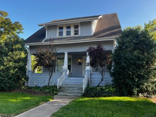 Foreclosed Home - 1151 COLLEGE AVE, 49221