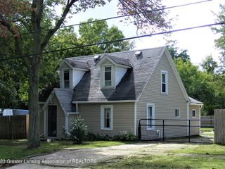 Foreclosed Home - 1216 HIGHLAND AVE, 49224