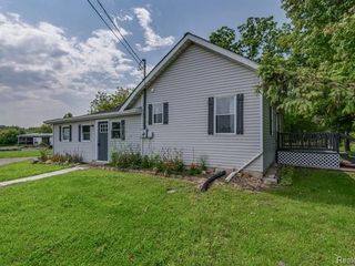 Foreclosed Home - 2555 KINNEVILLE RD, 49251