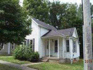 Foreclosed Home - 131 N LAKE ST SE, 49316