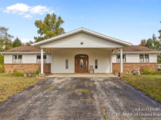 Foreclosed Home - 7677 FILLMORE ST, 49401