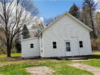 Foreclosed Home - 313 S Amber Rd, 49454
