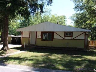 Foreclosed Home - 345 W KENWOOD RD, 49457