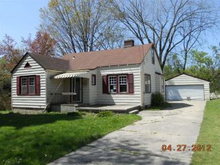 Foreclosed Home - 955 EMERALD AVE NE, 49503