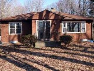 Foreclosed Home - 2315 LAKE MICHIGAN DR NW, 49504