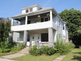 Foreclosed Home - 1504 MUSKEGON AVE NW, 49504