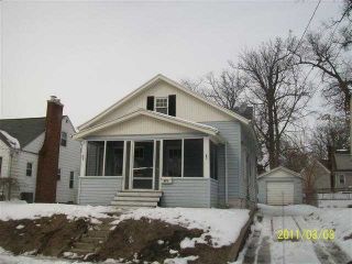 Foreclosed Home - 875 BEECHWOOD ST NE, 49505