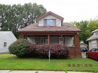 Foreclosed Home - 1311 EMERALD AVE NE, 49505