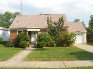 Foreclosed Home - 1305 OAKLAWN ST NE, 49505