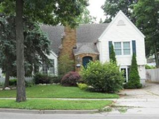 Foreclosed Home - 2540 LAKE DR SE, 49506
