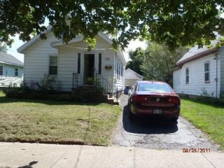 Foreclosed Home - 136 MEERSE ST SE, 49507