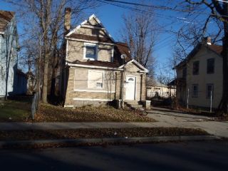 Foreclosed Home - 17 GRIGGS ST SW, 49507
