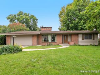 Foreclosed Home - 1670 MILLBROOK ST SE, 49508