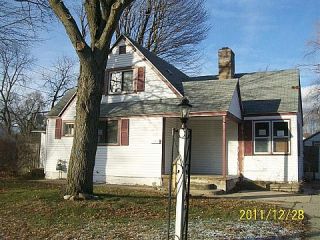 Foreclosed Home - 961 BRYANT ST SW, 49509