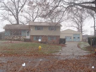 Foreclosed Home - 2737 NEWSTEAD AVE SW, 49509