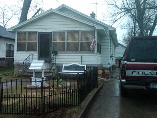 Foreclosed Home - 2304 CAMDEN AVE SW, 49519