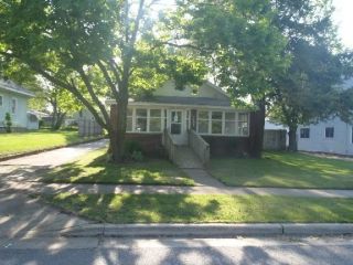 Foreclosed Home - 2033 WYOMING AVE SW, 49519