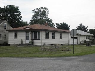 Foreclosed Home - 4075 HILLSDALE AVE NE, 49525