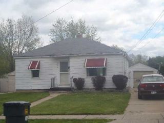 Foreclosed Home - 3326 HILLCROFT AVE SW, 49548