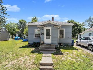 Foreclosed Home - 809 W DIVISION ST, 49601