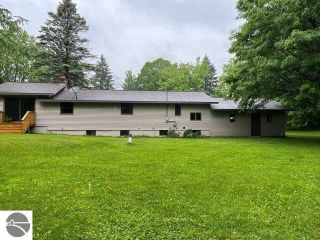 Foreclosed Home - 8889 13 MILE RD, 49614