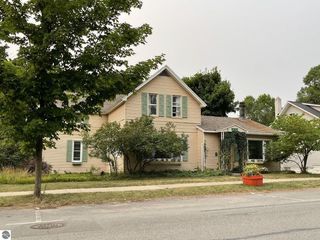 Foreclosed Home - 10154 W FRONT ST, 49630