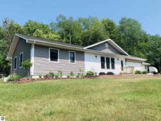 Foreclosed Home - 11366 ORCHARD DR, 49676