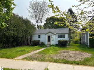 Foreclosed Home - 444 N ELMWOOD AVE, 49684