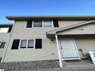 Foreclosed Home - 3790 VALE DR, 49686