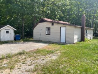 Foreclosed Home - 1079 SHAW LN, 49689