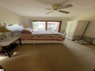 Foreclosed Home - 7470 HOILES DR NW, 49690