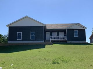Foreclosed Home - 1421 UMBER DR, 49696