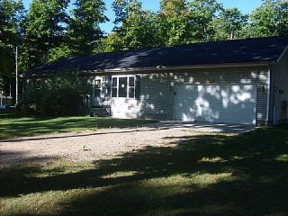 Foreclosed Home - 1106 BEACON SQUARE LN, 49735
