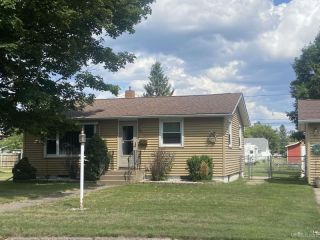 Foreclosed Home - 217 W GRANT ST, 49801