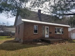 Foreclosed Home - 130 Tulip St, 49849