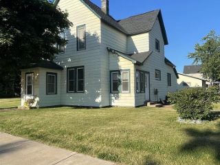 Foreclosed Home - 1204 N 3RD ST, 49849