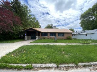 Foreclosed Home - 207 W JOHN ST, 49868