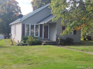 Foreclosed Home - 111 1ST ST, 49935