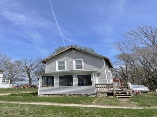 Foreclosed Home - 120 CHERRY AVE, 50010