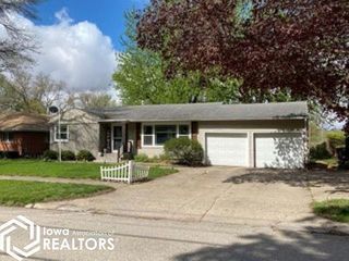 Foreclosed Home - 905 E DIVISION ST, 50025